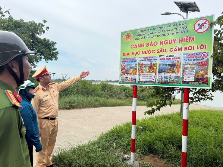 Công an xã Liên Minh chung tay đẩy lùi đuối nước- Ảnh 1.