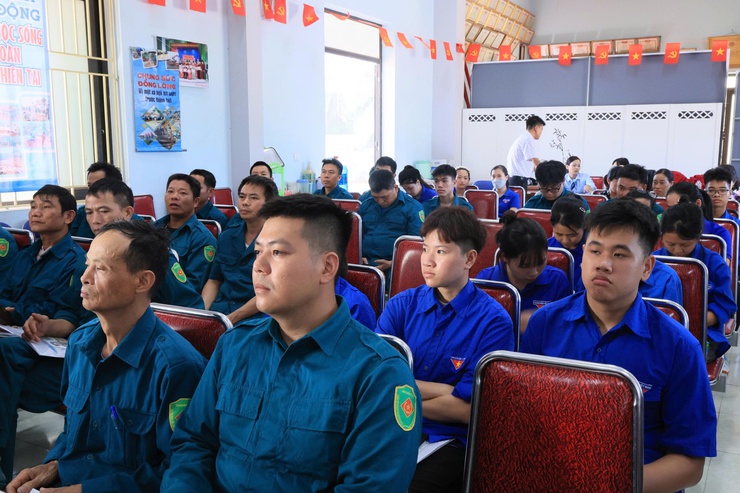 THƯ LÂM TỔ CHỨC TẬP HUẤN NÂNG CAO KIẾN THỨC, KỸ NĂNG PHÒNG, CHỐNG THIÊN TAI CHO LỰC LƯỢNG XUNG KÍCH CƠ SỞ NĂM 2026- Ảnh 4.