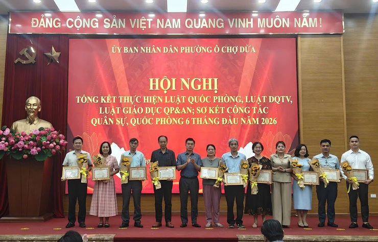 Phường Ô Chợ Dừa củng cố thế trận quốc phòng toàn dân, nâng cao sức mạnh quốc phòng địa phương- Ảnh 4.