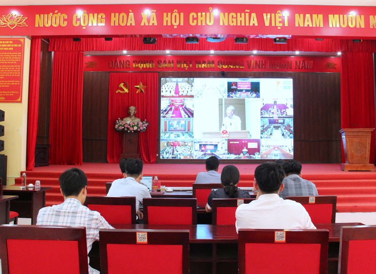 Xã Hòa Lạc dự hội nghị trực tuyến toàn quốc về phát triển khoa học công nghệ, đổi mới sáng tạo, chuyển đổi số và Đề án 06- Ảnh 3.