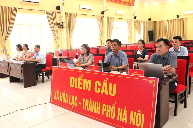 Xã Hòa Lạc dự hội nghị trực tuyến toàn quốc về phát triển khoa học công nghệ, đổi mới sáng tạo, chuyển đổi số và Đề án 06- Ảnh 2.
