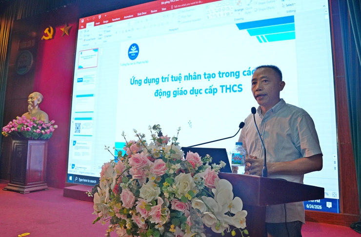 PHƯỜNG SƠN TÂY TỔ CHỨC TẬP HUẤN ỨNG DỤNG TRÍ TUỆ NHÂN TẠO (AI) TRONG GIẢNG DẠY CHO GIÁO VIÊN THCS 2026- Ảnh 1.