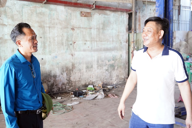 Bí thư Đảng ủy phường Chương Mỹ - Phí Minh Hải kiểm tra, đôn đốc công tác giải phóng mặt bằng Dự án cải tạo, nâng cấp quốc lộ 6- Ảnh 4.