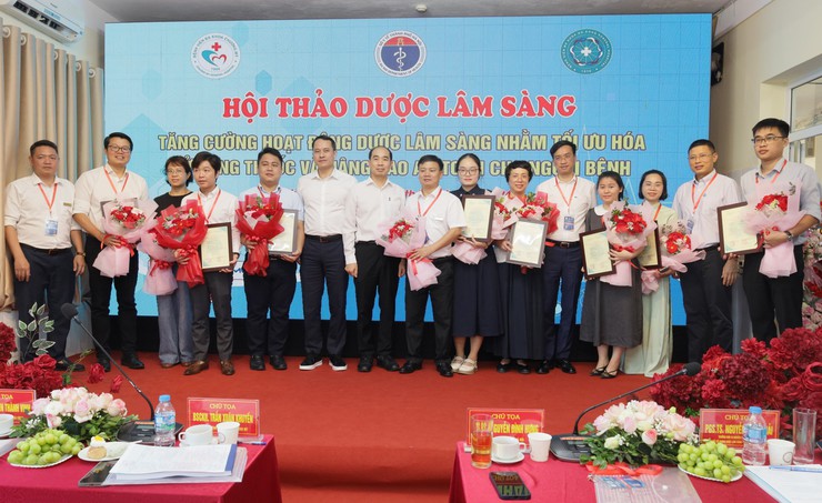 Tăng cường hoạt động Dược lâm sàng nhằm tối ưu hóa sử dụng thuốc và nâng cao an toàn cho người bệnh- Ảnh 1.