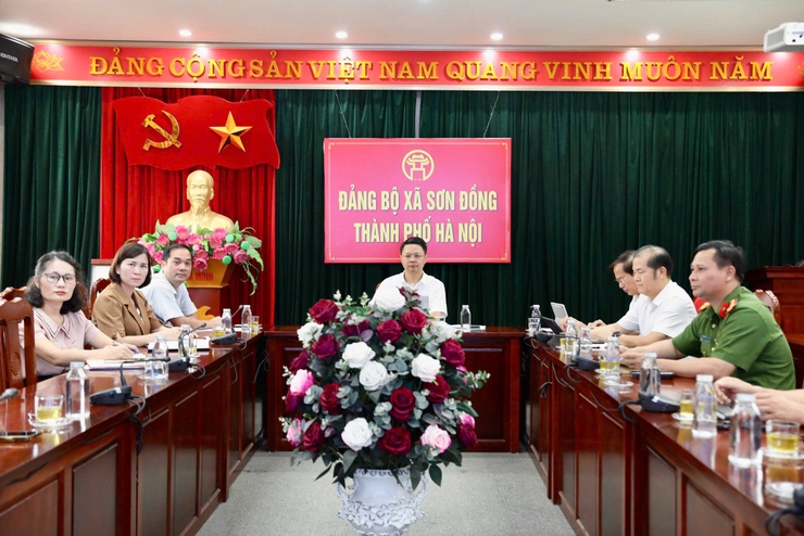 Xã Sơn Đồng tổ chức hội nghị tiếp sóng trực tuyến phiên họp chuyên đề về phát triển khoa học, công nghệ, đổi mới sáng tạo, chuyển đổi số và Đề án 06- Ảnh 1.