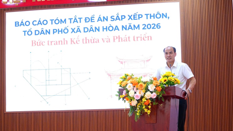HỘI NGHỊ TRIỂN KHAI SẮP XẾP, KIỆN TOÀN CHI BỘ THÔN, TỔ DÂN PHỐ VÀ KIỆN TOÀN NHÂN SỰ CẤP UỶ, BÍ THƯ PHÓ BÍ THƯ CÁC CHI BỘ THÔN, TỔ DÂN PHỐ TRÊN ĐỊA BÀN XÃ DÂN HOÀ- Ảnh 1.