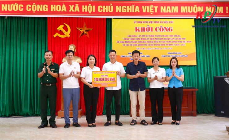 Thường trực Ủy ban MTTQ Việt Nam xã Kiều Phú đã tổ chức lễ khởi công xây dựng, lắp đặt hệ thống truyền thanh thôn Cấn Hạ.- Ảnh 4.