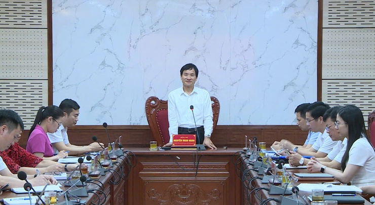 HỘI NGHỊ CÔNG BỐ VÀ TRAO QUYẾT ĐỊNH CHỈ ĐỊNH BỔ SUNG BAN CHẤP HÀNH ĐẢNG BỘ XÃ PHÚC THỌ NHIỆM KỲ 2025 – 2030- Ảnh 1.