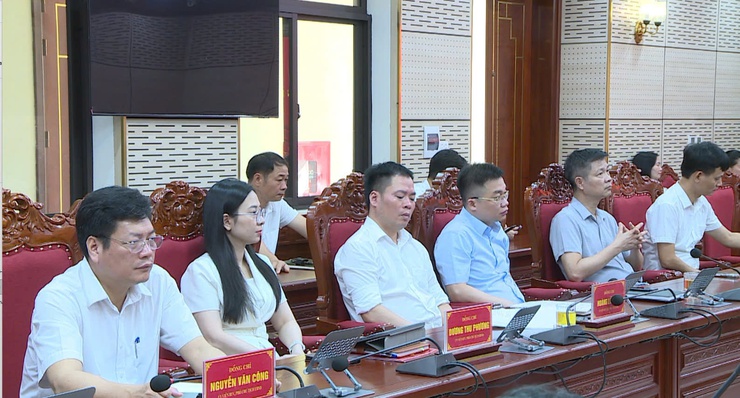 HỘI NGHỊ CÔNG BỐ VÀ TRAO QUYẾT ĐỊNH CHỈ ĐỊNH BỔ SUNG BAN CHẤP HÀNH ĐẢNG BỘ XÃ PHÚC THỌ NHIỆM KỲ 2025 – 2030- Ảnh 4.