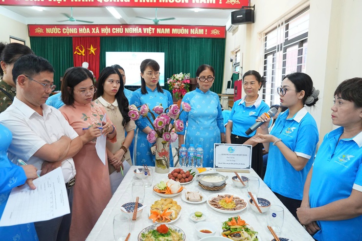 Hội Liên hiệp Phụ nữ xã Gia Lâm tổ chức chuỗi hoạt động ý nghĩa chào mừng Ngày Gia đình Việt Nam- Ảnh 2.