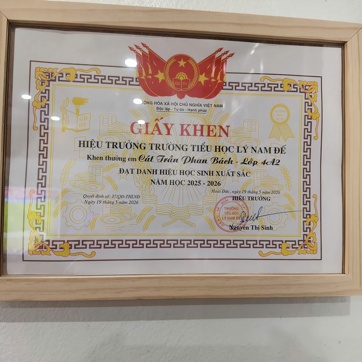 CÔNG AN XÃ DÂN HOÀ THĂM HỎI, ĐỘNG VIÊN HỌC SINH BỊ BỆNH VƯỢT KHÓ HỌC GIỎI- CHẮP CÁNH ƯỚC MƠ, LAN TỎA NGHỊ LỰC SỐNG GIỮA ĐỜI THƯỜNG- Ảnh 3.