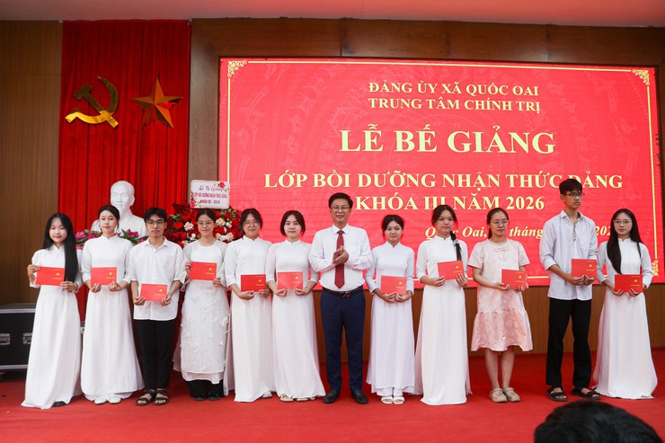 154 học viên được cấp chứng chỉ hoàn thành chương trình Bồi dưỡng nhận thức về Đảng khóa III năm 2026- Ảnh 10.
