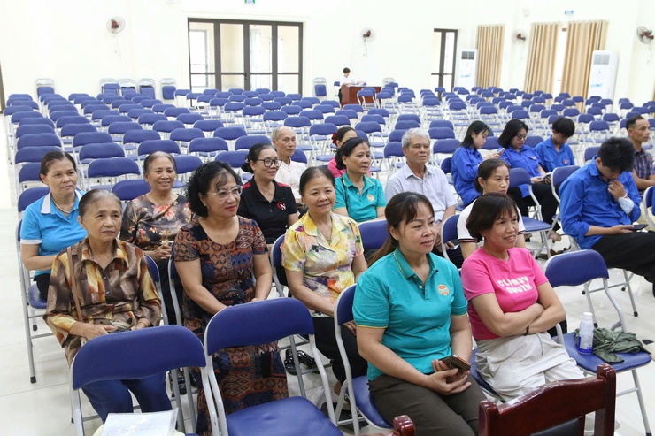 Phường Thanh Liệt: Tuyên truyền phòng, chống bạo lực gia đình chuyên đề “Gia đình hạnh phúc – quốc gia thịnh vượng”- Ảnh 4.