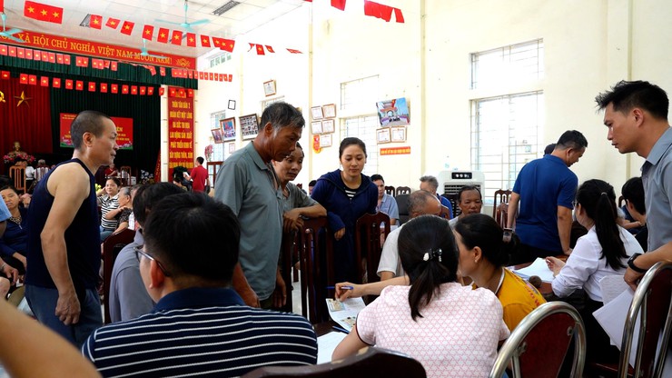 109 hộ dân thôn Tân Dân 2 nhận tiền bồi thường, hỗ trợ GPMB với tổng kinh phí hơn 20 tỷ đồng- Ảnh 6.