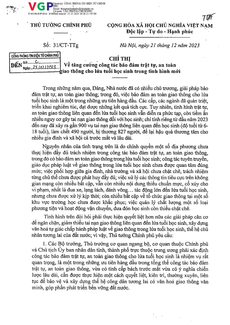 Phường Hồng Hà tăng cường tuyên truyền bảo đảm trật tự, an toàn giao thông cho học sinh trong tình hình mới- Ảnh 1.