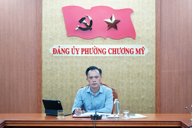 Đồng chí Bí thư Đảng ủy phường Chương Mỹ làm việc với Tổ tuyên truyền, vận động giải phóng mặt bằng Dự án cải tạo, nâng cấp Quốc lộ 6- Ảnh 1.