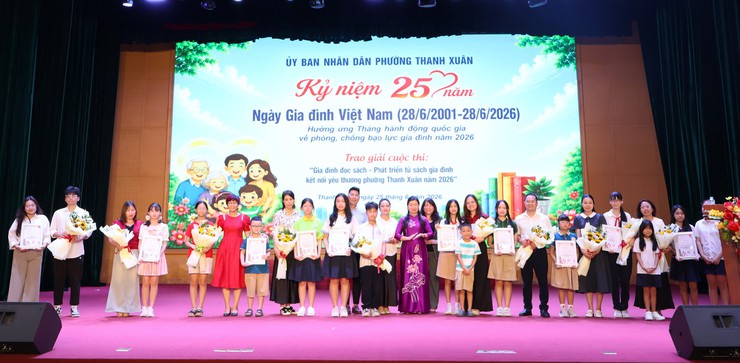 Thanh Xuân kỷ niệm 25 năm Ngày Gia đình Việt Nam và lan tỏa văn hóa đọc trong mỗi mái ấm- Ảnh 7.