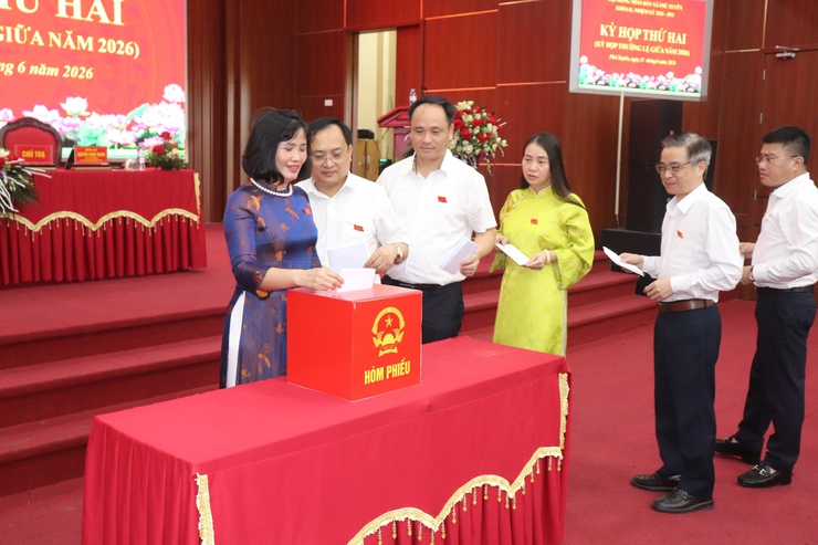 Bế mạc kỳ họp thứ hai HĐND xã Phú Xuyên (kỳ họp thường lệ giữa năm 2026) khóa II, nhiệm kỳ 2026 – 2031- Ảnh 11.