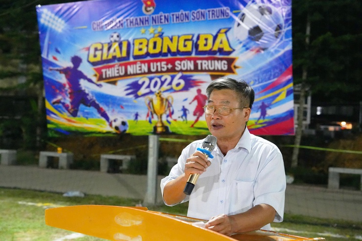 Khai mạc Giải bóng đá thiếu niên U15+ Sơn Trung năm 2026: Sân chơi mùa hè sôi động, gắn kết tuổi trẻ địa phương- Ảnh 5.