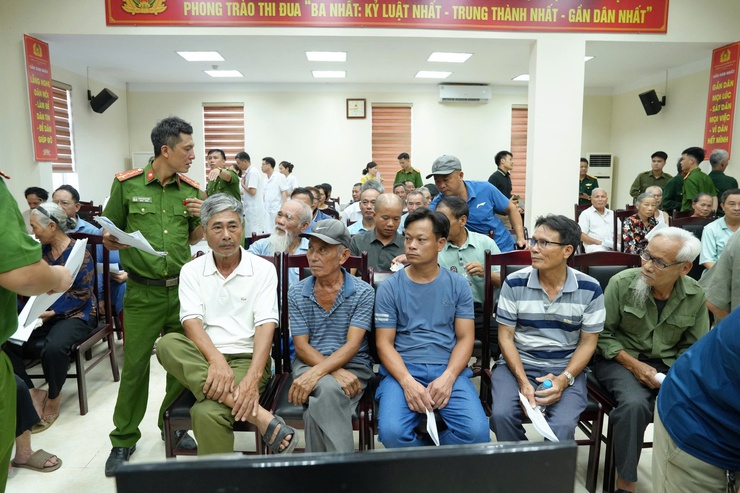 Thanh Oai triển khai cao điểm thu nhận mẫu sinh phẩm ADN thân nhân liệt sĩ chưa xác định danh tính- Ảnh 5.