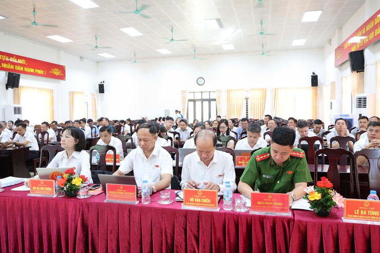 Kỳ họp thứ 3 HĐND xã Tam Hưng: Quyết nghị nhiều nội dung quan trọng, tạo động lực phát triển 6 tháng cuối năm 2026- Ảnh 4.