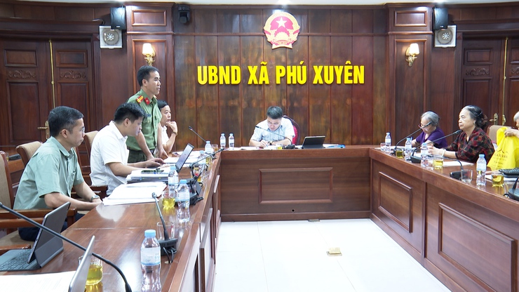 Xã Phú Xuyên tuyên truyền, vận động các hộ gia đình bàn giao mặt bằng thực hiện Dự án nâng cấp Bệnh viện Đa khoa Phú Xuyên- Ảnh 9.