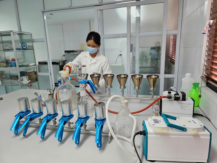 Hành trình tận hiến với hai sứ mệnh: Bảo vệ sức khỏe cộng đồng và vun đắp thế hệ tương lai- Ảnh 1.