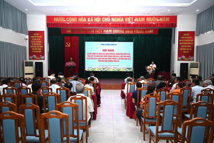 UBND PHƯỜNG HỒNG HÀ TỔ CHỨC HỘI NGHỊ SƠ KẾT CÔNG TÁC QUÂN SỰ, QUỐC PHÒNG 6 THÁNG ĐẦU NĂM 2026 VÀ TỔNG KẾT THI HÀNH LUẬT QUỐC PHÒNG NĂM 2018, LUẬT DÂN QUÂN TỰ VỆ NĂM 2019, LUẬT GIÁO DỤC QUỐC PHÒNG VÀ AN NINH NĂM 2013- Ảnh 3.