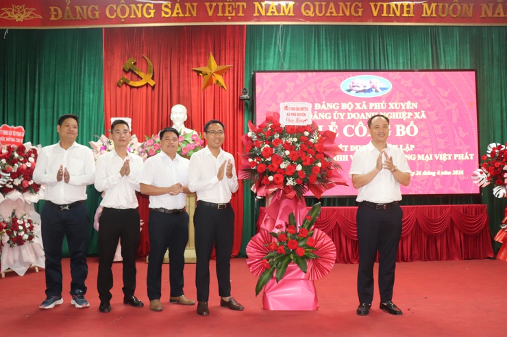 Công Bố Quyết Định Thành Lập Chi Bộ Công Ty TNHH Vận Tải Thương Mại Việt Phát- Ảnh 5.