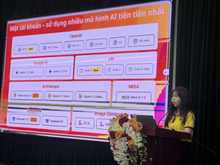 HỘI NGHỊ TẬP HUẤN HƯỚNG DẪN SỬ DỤNG TRỢ LÝ TRÍ TUỆ NHÂN TẠO MISA ONE AI TẠI PHƯỜNG HỒNG HÀ- Ảnh 3.
