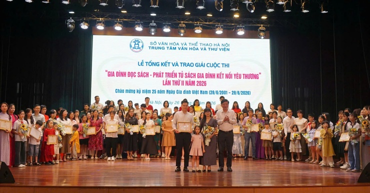 Phường Chương Mỹ giành giải Khuyến khích Cuộc thi “Gia đình đọc sách - Phát triển tủ sách gia đình kết nối yêu thương” lần thứ II- Ảnh 2.