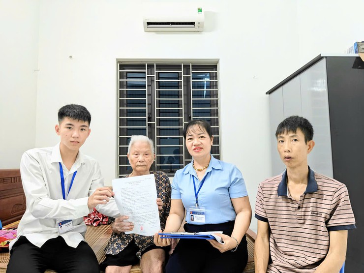 Xã Quảng Bị kiểm điểm kết quả hỗ trợ người dân thực hiện thủ tục hành chính theo mô hình “3 chủ động - 2 hỗ trợ - 1 niềm tin”- Ảnh 5.