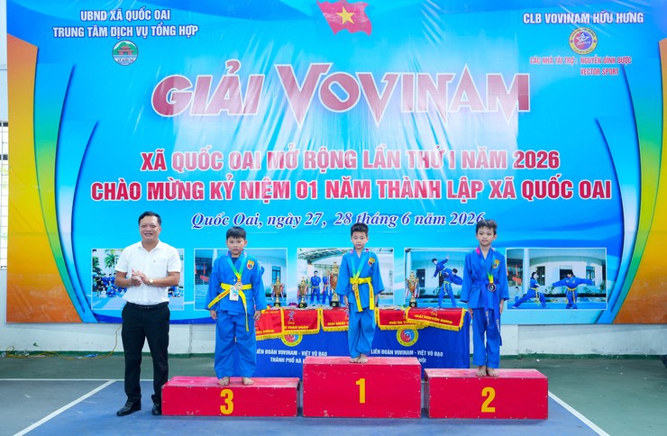Trao giải các nội dung thi đấu Nhóm 1, Nhóm 2 Giải Vovinam xã Quốc Oai mở rộng lần thứ I năm 2026- Ảnh 1.