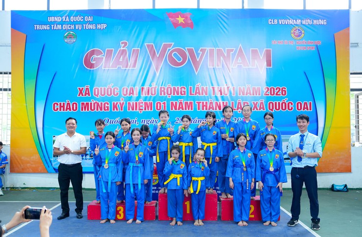 Trao giải các nội dung thi đấu Nhóm 1, Nhóm 2 Giải Vovinam xã Quốc Oai mở rộng lần thứ I năm 2026- Ảnh 10.
