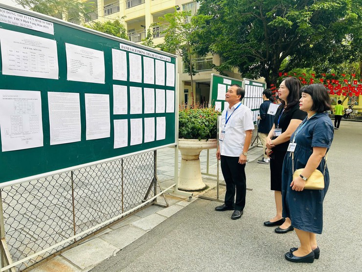 BAN CHỈ ĐẠO THI PHƯỜNG CẦU GIẤY KIỂM TRA, CHỈ ĐẠO SÁT SAO CÔNG TÁC TỔ CHỨC KỲ THI TUYỂN SINH VÀO LỚP 10 THPT NĂM HỌC 2026 - 2027- Ảnh 4.