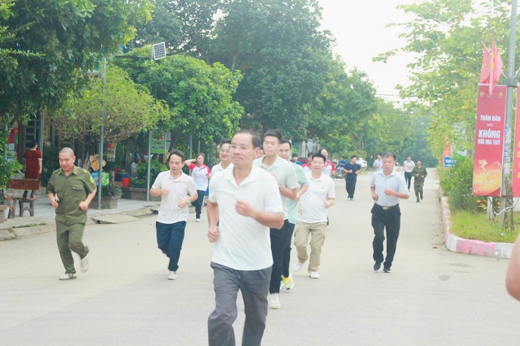 Xã Hòa Lạc hưởng ứng Tháng hành động phòng, chống ma túy năm 2026 và phát động giải chạy phong trào- Ảnh 4.