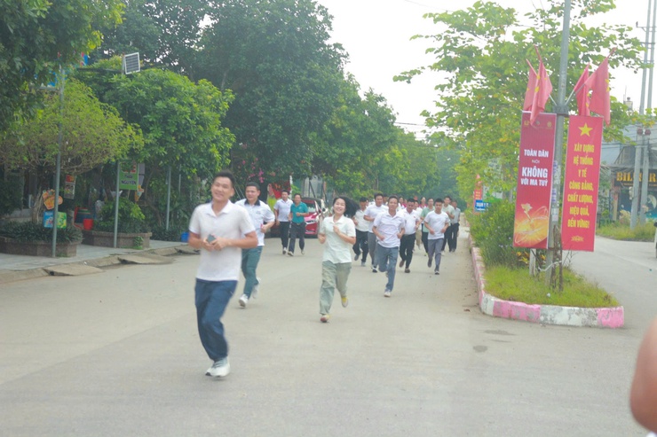 Xã Hòa Lạc hưởng ứng Tháng hành động phòng, chống ma túy năm 2026 và phát động giải chạy phong trào- Ảnh 5.
