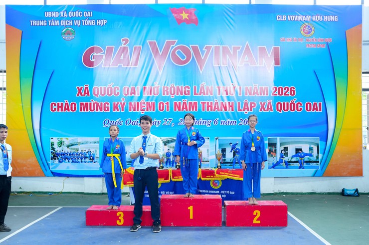 Trao giải các nội dung thi đấu Nhóm 1, Nhóm 2 Giải Vovinam xã Quốc Oai mở rộng lần thứ I năm 2026- Ảnh 7.