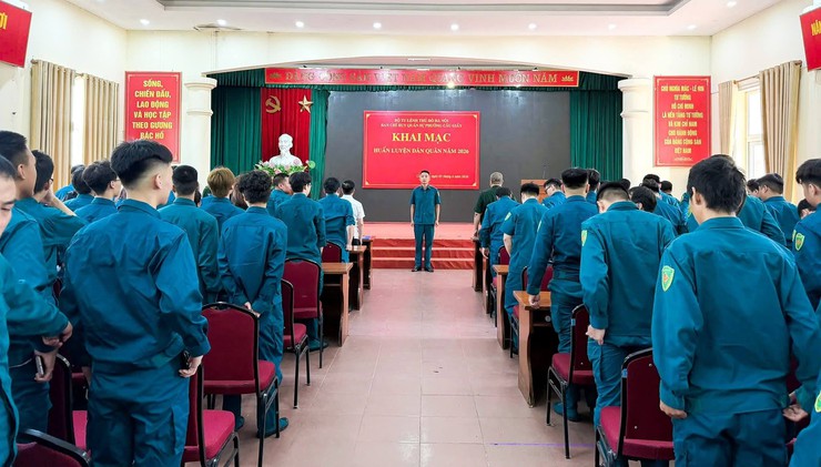 PHƯỜNG CẦU GIẤY KHAI MẠC HUẤN LUYỆN DÂN QUÂN TẠI CHỖ, DÂN QUÂN CƠ ĐỘNG NĂM 2026- Ảnh 2.