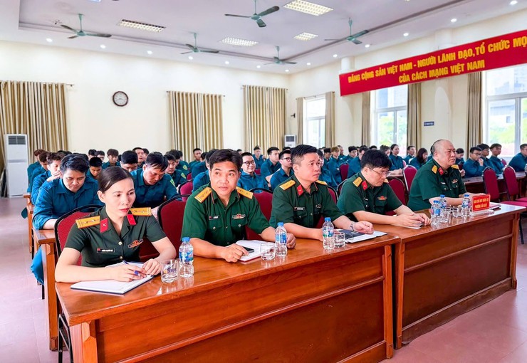 PHƯỜNG CẦU GIẤY KHAI MẠC HUẤN LUYỆN DÂN QUÂN TẠI CHỖ, DÂN QUÂN CƠ ĐỘNG NĂM 2026- Ảnh 1.