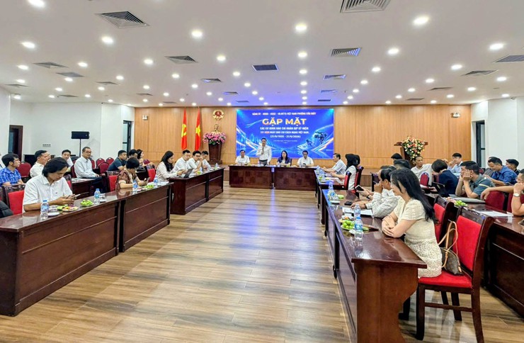 PHƯỜNG CẦU GIẤY GẶP MẶT CÁC CƠ QUAN BÁO CHÍ NHÂN DỊP KỶ NIỆM 101 NĂM NGÀY BÁO CHÍ CÁCH MẠNG VIỆT NAM- Ảnh 1.
