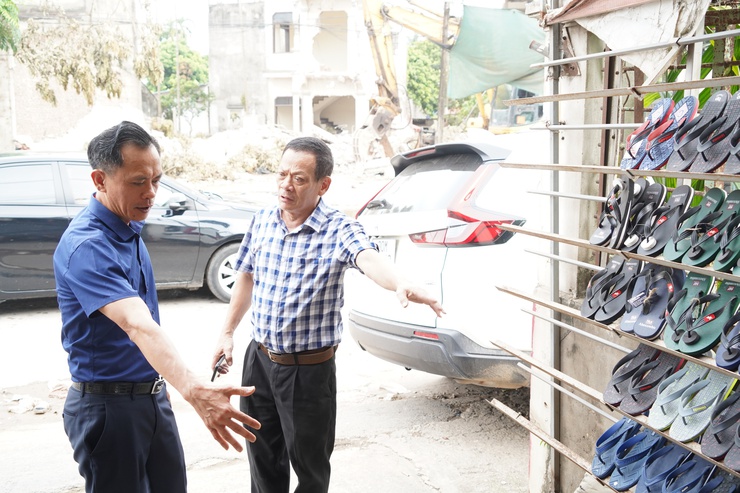 Sự đồng thuận của người dân phường Chương Mỹ đã tạo thêm sức mạnh thực hiện Dự án cải tạo, nâng cấp Quốc lộ 6- Ảnh 6.