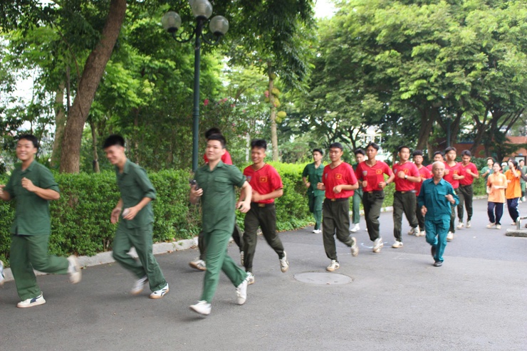 Phường Chương Mỹ tổ chức Giải chạy phong trào “Chung một quyết tâm xây dựng xã, phường, đặc khu không ma túy”- Ảnh 8.
