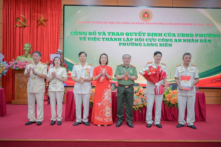 Đại hội thành lập Hội Cựu Công an nhân dân phường Long Biên nhiệm kỳ 2026 - 2031: Đoàn kết - Trách nhiệm - Kỷ cương - Phát triển- Ảnh 2.