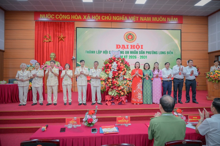 Đại hội thành lập Hội Cựu Công an nhân dân phường Long Biên nhiệm kỳ 2026 - 2031: Đoàn kết - Trách nhiệm - Kỷ cương - Phát triển- Ảnh 4.