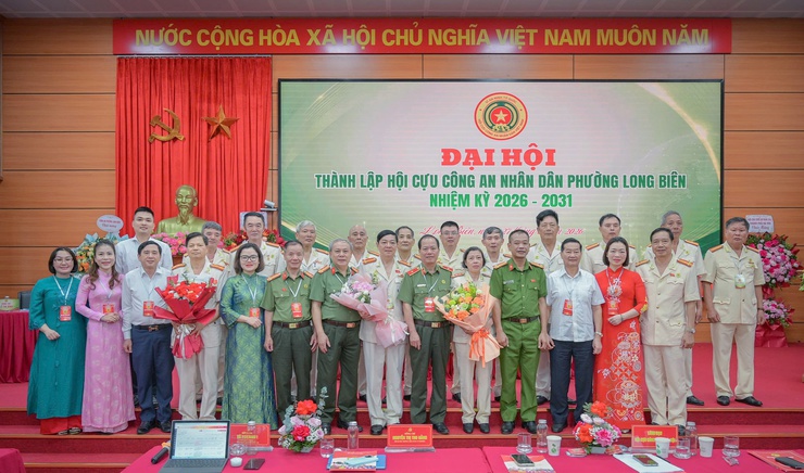 Đại hội thành lập Hội Cựu Công an nhân dân phường Long Biên nhiệm kỳ 2026 - 2031: Đoàn kết - Trách nhiệm - Kỷ cương - Phát triển- Ảnh 8.