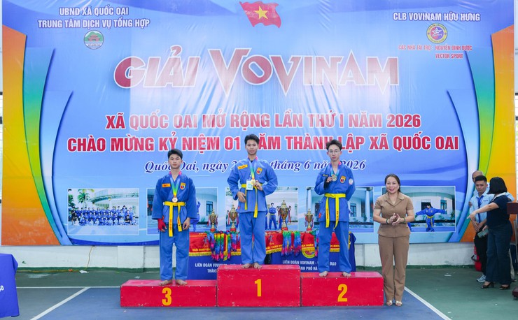 Trao giải Nhóm 3, Nhóm 4 Giải Vovinam xã Quốc Oai mở rộng lần thứ I năm 2026 chào mừng kỷ niệm 01 năm thành lập xã Quốc Oai- Ảnh 1.