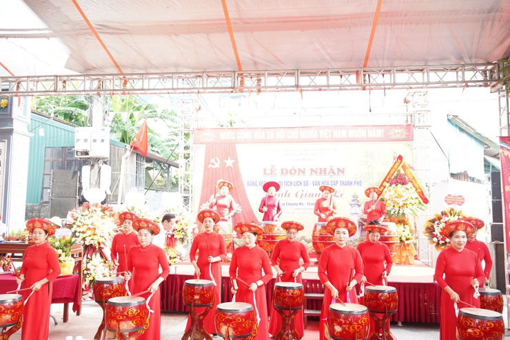 Phường Chương Mỹ đón nhận Bằng xếp hạng Di tích lịch sử cấp Thành phố đối với Đình Giang Lẻ- Ảnh 4.