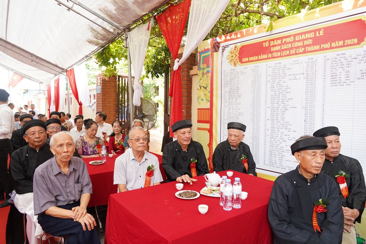 Phường Chương Mỹ đón nhận Bằng xếp hạng Di tích lịch sử cấp Thành phố đối với Đình Giang Lẻ- Ảnh 11.
