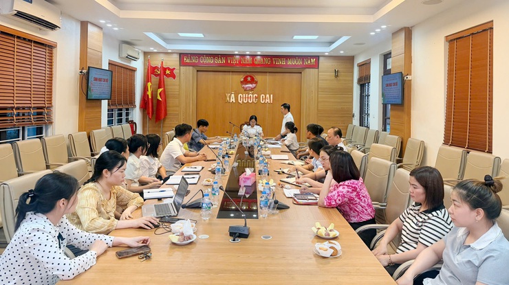 Chi bộ Văn phòng HĐND -UBND xã Quốc Oai sinh hoạt chuyên đề về công tác phòng cháy, chữa cháy và phòng chống đuối nước trẻ em- Ảnh 1.